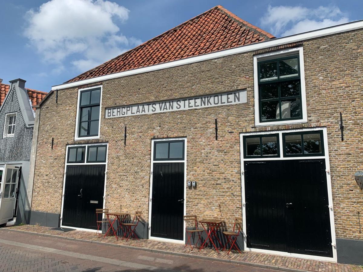 Pakhuis Aan De Haven - Bakboord 济里克泽 外观 照片
